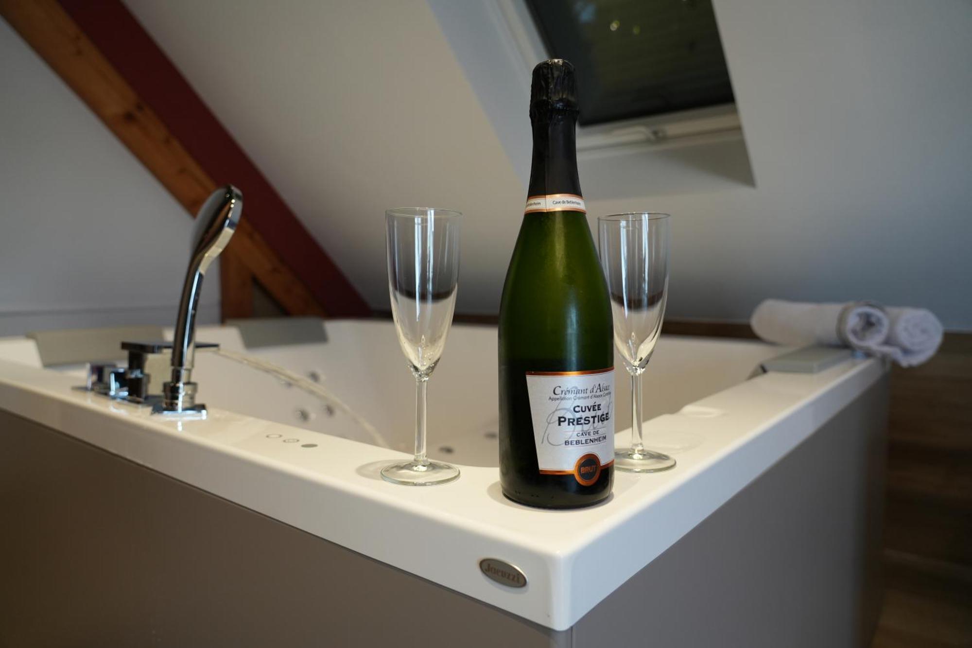 Gite Spa L'Atelier Emile - Spa Privatif - 5 Min Colmar Sainte-Croix-en-Plaine Екстер'єр фото