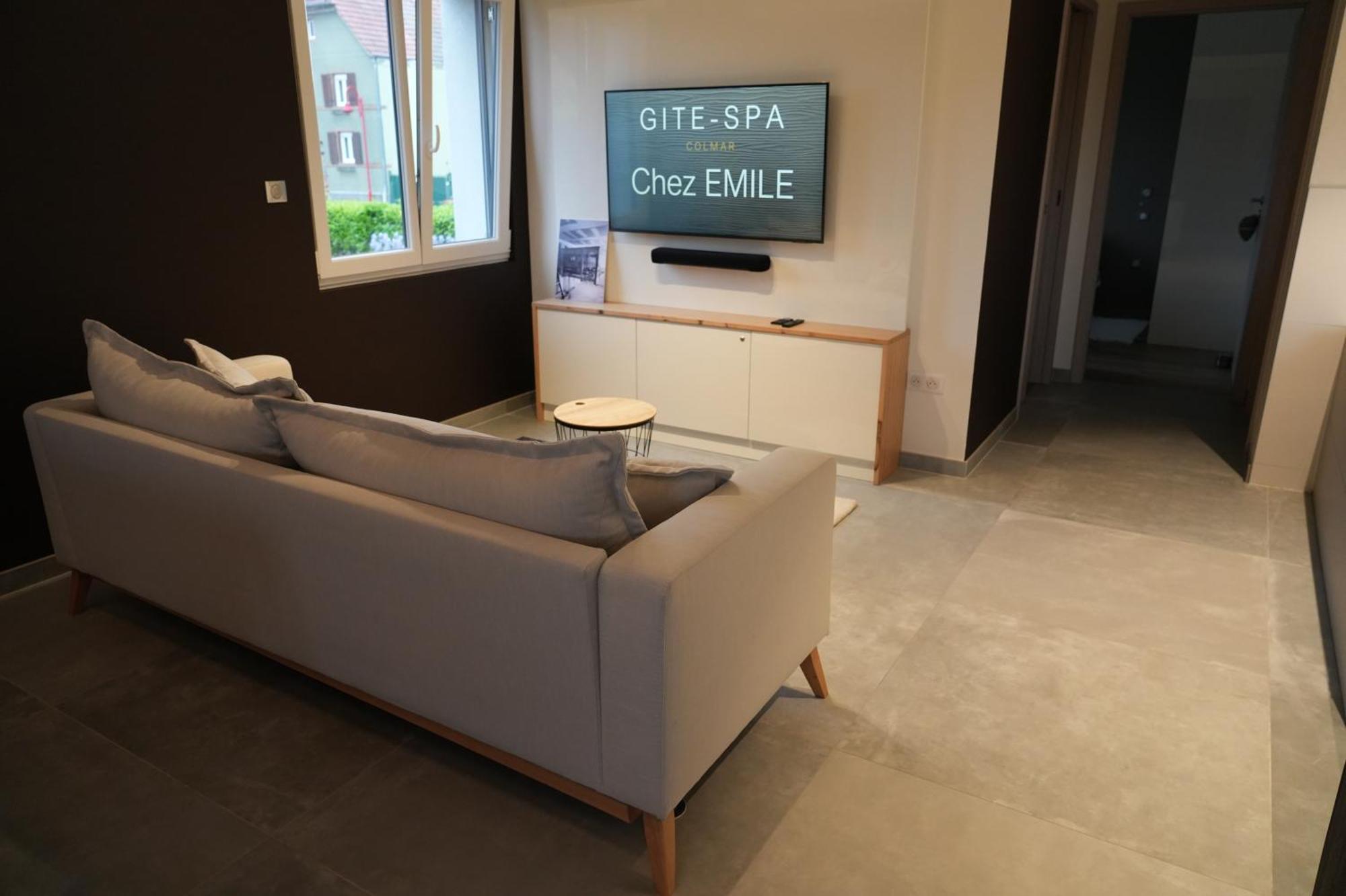 Gite Spa L'Atelier Emile - Spa Privatif - 5 Min Colmar Sainte-Croix-en-Plaine Номер фото